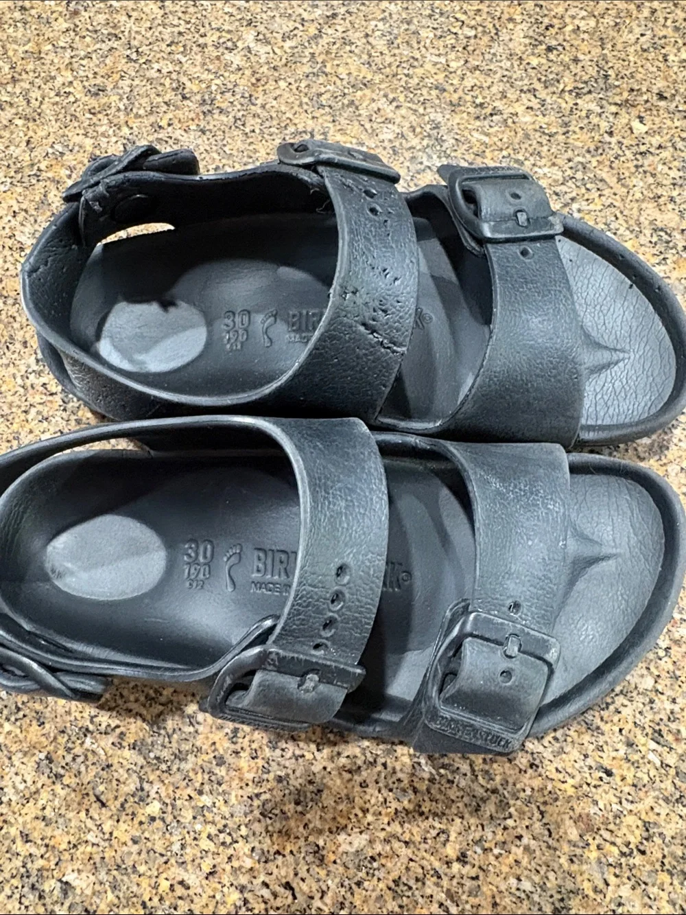 Birkenstock Kids Black Two-Strap Buckle Sandals